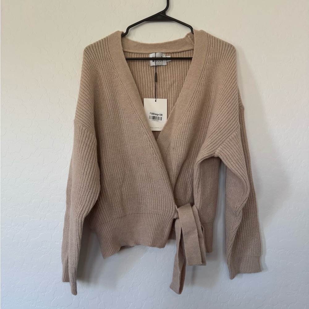 Hello Molly FURTHER FROM HERE KNIT TOP BEIGE size M